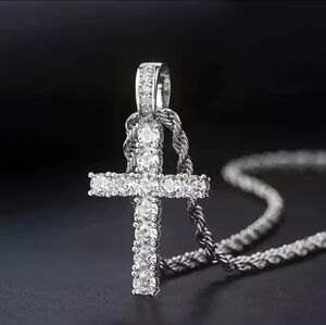 Elegant 925 Silver Cross Pendant Necklace